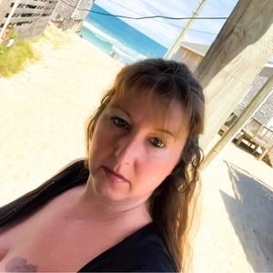 Meet your Posher, Cynthia